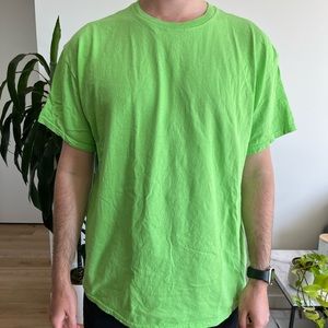 GILDAN: Light Green Heavy Cotton T-Shirt